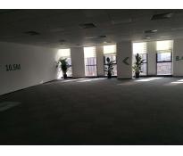 远洋国际中心写字楼中等装修1000㎡