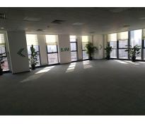 远洋国际中心写字楼中等装修1000㎡