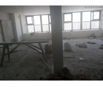 红星国际写字楼中等装修95㎡