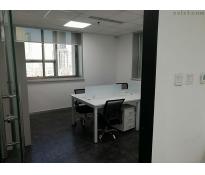 远洋国际中心写字楼中等装修437㎡