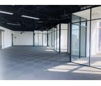 中粮广场0中等装修304㎡