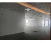 富力中心写字楼中等装修353㎡