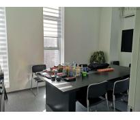 新华国金中心写字楼中等装修177㎡