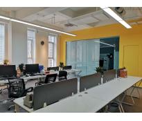 新华国金中心写字楼中等装修260㎡