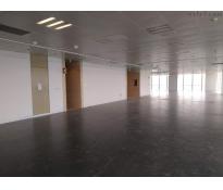 天津国际金融中心写字楼中等装修300㎡