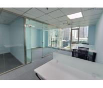 富力中心写字楼中等装修130㎡