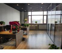 融侨中心写字楼中等装修130㎡